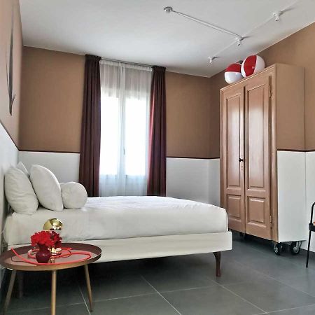 Casa Sebina - Your Design Home On The Lake - 3 Bathrooms 3 Bedrooms Desenzano del Garda Exterior photo